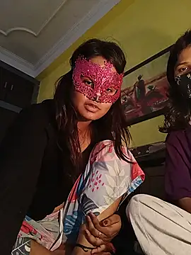 Snapshot of Sakshi-Aditi chatting on 5, 7, 2026 Sakshi-Aditi online show from 5, 7, 2026
