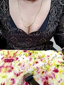 Snapshot of tamil-monisha chatting on 25, 4, 2026 tamil-monisha online show from 25, 4, 2026