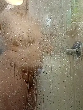 Snapshot of spicysharky chatting on 5, 2, 2026 spicysharky online show from 5, 2, 2026