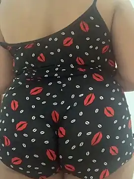 Snapshot of Moranguinhobr chatting on 14, 3, 2026 Moranguinhobr online show from 14, 3, 2026