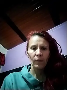 Snapshot of cintia_love chatting on 9, 1, 2026 cintia love online show from 9, 1, 2026