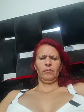 Snapshot of cintia_love chatting on 25, 4, 2026 cintia love online show from 25, 4, 2026