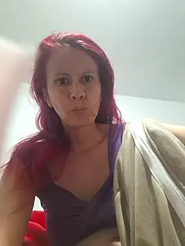 Snapshot of cintia_love chatting on 14, 5, 2026 cintia love online show from 14, 5, 2026