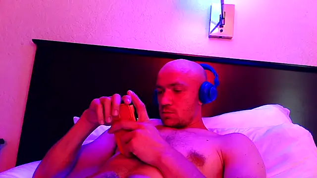 Snapshot of cloudyplay661 chatting on 8, 5, 2026 cloudyplay661 online show from 8, 5, 2026