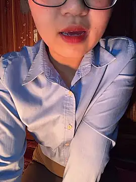 Bong lovelyy online show from 9, 1, 2026