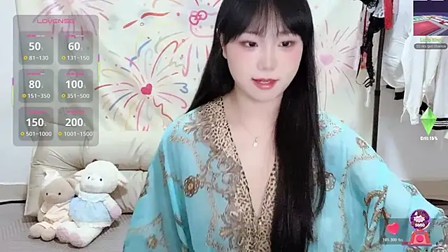 Snapshot of xiaoguai99 chatting on 6, 5, 2026 xiaoguai99 online show from 6, 5, 2026