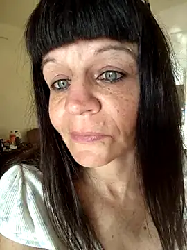 Petitegreeneyez69 online show from 16, 3, 2026