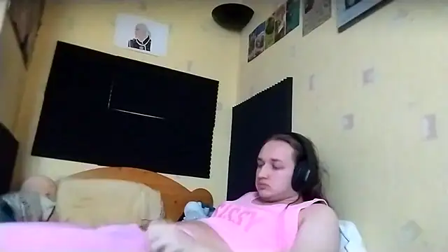 Snapshot of julialafemboy59 chatting on 5, 2, 2026 julialafemboy59 online show from 5, 2, 2026