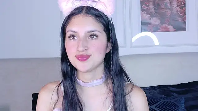 Snapshot of soffy_hilltom chatting on 17, 3, 2026 soffy hilltom online show from 17, 3, 2026