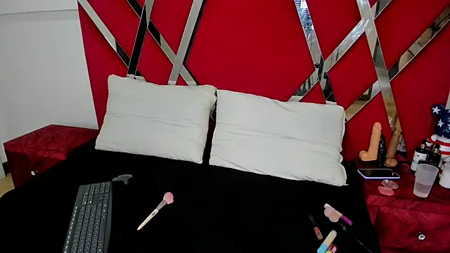 aishaxht online show from 5, 4, 2026