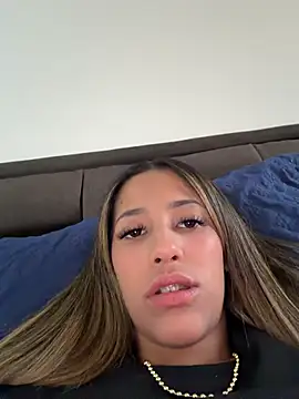Snapshot of vicky_bass_ chatting on 8, 5, 2026 vicky bass online show from 8, 5, 2026