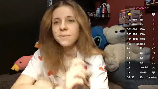 TiaraHenegan online show from 4, 2, 2026