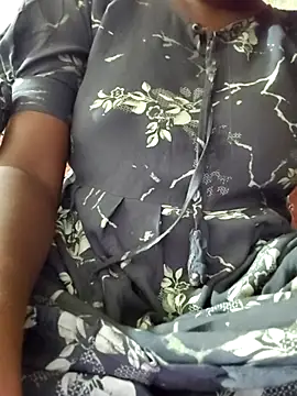 Snapshot of PRAPTITELUGU chatting on 22, 4, 2026 PRAPTITELUGU online show from 22, 4, 2026