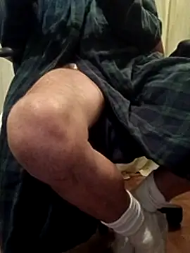 Snapshot of DucesWild23 chatting on 25, 4, 2026 DucesWild23 online show from 25, 4, 2026