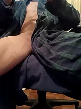 Snapshot of DucesWild23 chatting on 26, 4, 2026 DucesWild23 online show from 26, 4, 2026