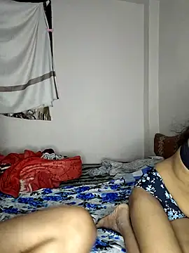 Snapshot of rani_coupleee chatting on 5, 3, 2026 rani coupleee online show from 5, 3, 2026