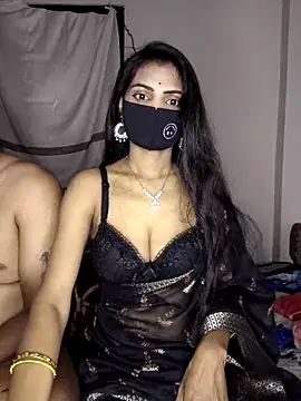 Snapshot of rani_coupleee chatting on 11, 3, 2026 rani coupleee online show from 11, 3, 2026