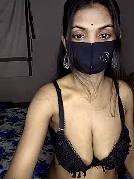 Snapshot of rani_coupleee chatting on 9, 4, 2026 rani coupleee online show from 9, 4, 2026