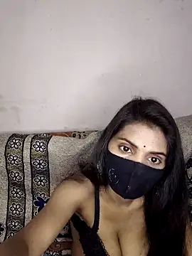 Snapshot of rani_coupleee chatting on 14, 4, 2026 rani coupleee online show from 14, 4, 2026