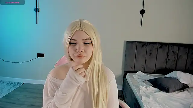 Snapshot of Aiko_mainee chatting on 23, 2, 2026 Aiko mainee online show from 23, 2, 2026