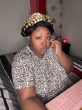 Chocolatebunnyxx96 online show from 12, 3, 2026