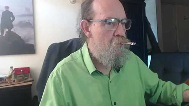 Uncle Hottie online show from 25, 6, 2026
