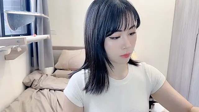 Snapshot of BabyOneDaily chatting on 21, 4, 2026 BabyOneDaily online show from 21, 4, 2026