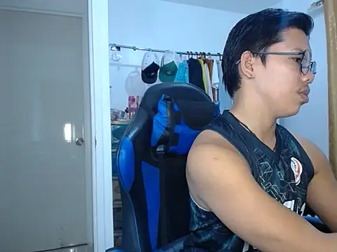 holly oreo online show from 14, 6, 2026
