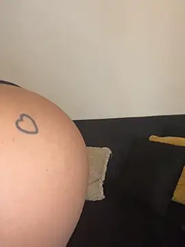 Snapshot of Kaly_vibes chatting on 28, 2, 2026 Kaly vibes online show from 28, 2, 2026