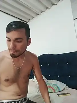 Snapshot of Maliha_21 chatting on 8, 4, 2026 Maliha 21 online show from 8, 4, 2026