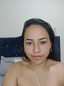Snapshot of Maliha_21 chatting on 6, 8, 2026 Maliha 21 online show from 6, 8, 2026