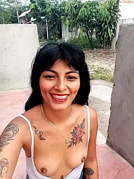 Snapshot of andrea_rose69 chatting on 25, 2, 2026 andrea rose69 online show from 25, 2, 2026