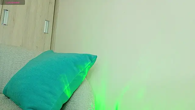 Snapshot of Bunnyvaleeee chatting on 6, 3, 2026 Bunnyvaleeee online show from 6, 3, 2026