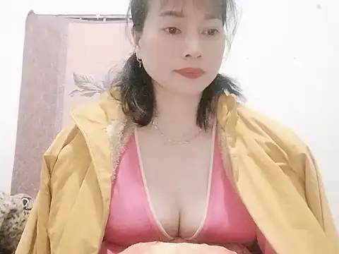 Sophie sexy7 online show from 8, 2, 2026