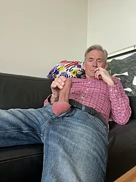 Pierre4tjyxx online show from 22, 2, 2026