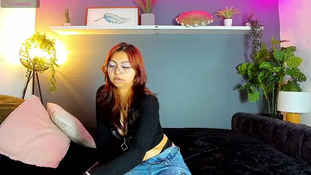 Snapshot of Kira_Exe_ chatting on 15, 4, 2026 Kira Exe online show from 15, 4, 2026