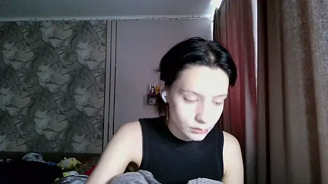 LxayBloom online show from 16, 2, 2026