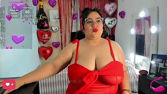 Snapshot of KarlaLannee chatting on 15, 2, 2026 KarlaLannee online show from 15, 2, 2026