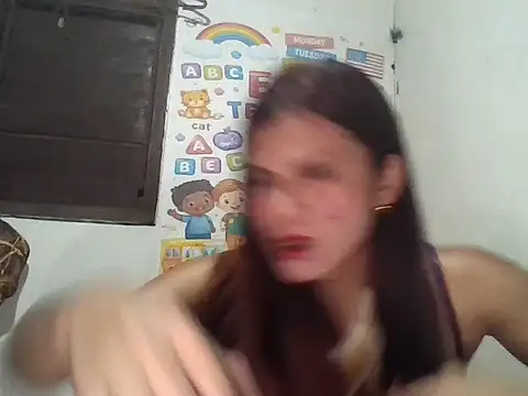 Snapshot of HugeNipsRosalinda chatting on 26, 4, 2026 HugeNipsRosalinda online show from 26, 4, 2026