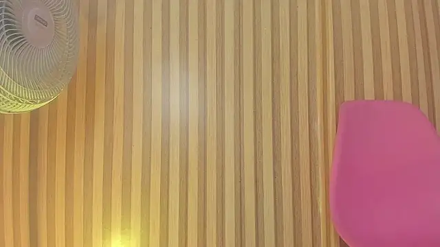 emily velvet   online show from 28, 3, 2026