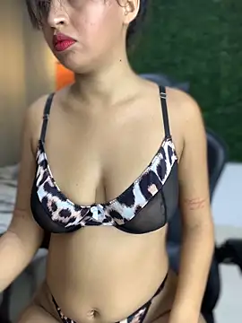 PaulaSweetFire  online show from 12, 2, 2026