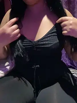 Lina Velvet  online show from 5, 5, 2026