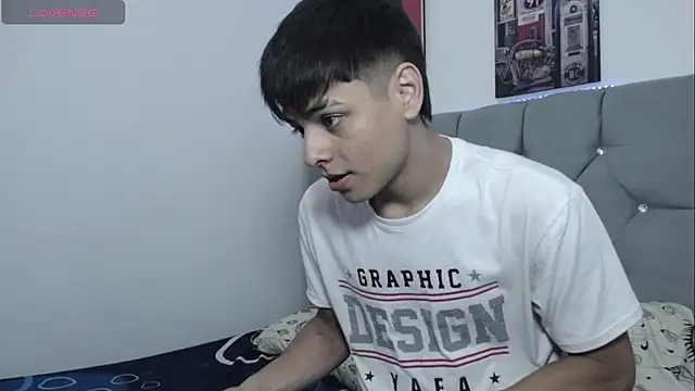 Loganjhonson19 online show from 16, 1, 2026