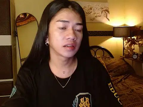 Snapshot of EnviousMaddie chatting on 23, 4, 2026 EnviousMaddie online show from 23, 4, 2026