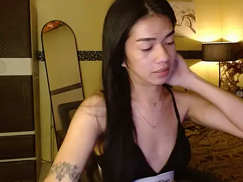 Snapshot of EnviousMaddie chatting on 25, 4, 2026 EnviousMaddie online show from 25, 4, 2026
