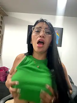 nataliia queen  online show from 12, 1, 2026