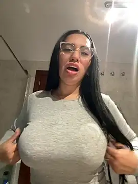 nataliia queen  online show from 14, 4, 2026