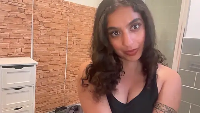 Snapshot of fayfay21@xh chatting on 1, 5, 2026 fayfay21xh online show from 1, 5, 2026