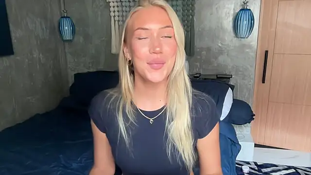 Snapshot of livsslife chatting on 24, 2, 2026 livsslife online show from 24, 2, 2026