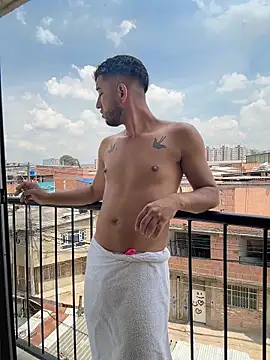 Snapshot of liam_bronw chatting on 10, 2, 2026 liam bronw online show from 10, 2, 2026